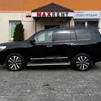 Toyota Land Cruiser 200 3