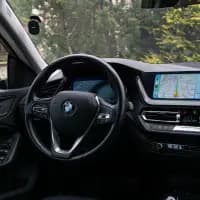 BMW 218i 8