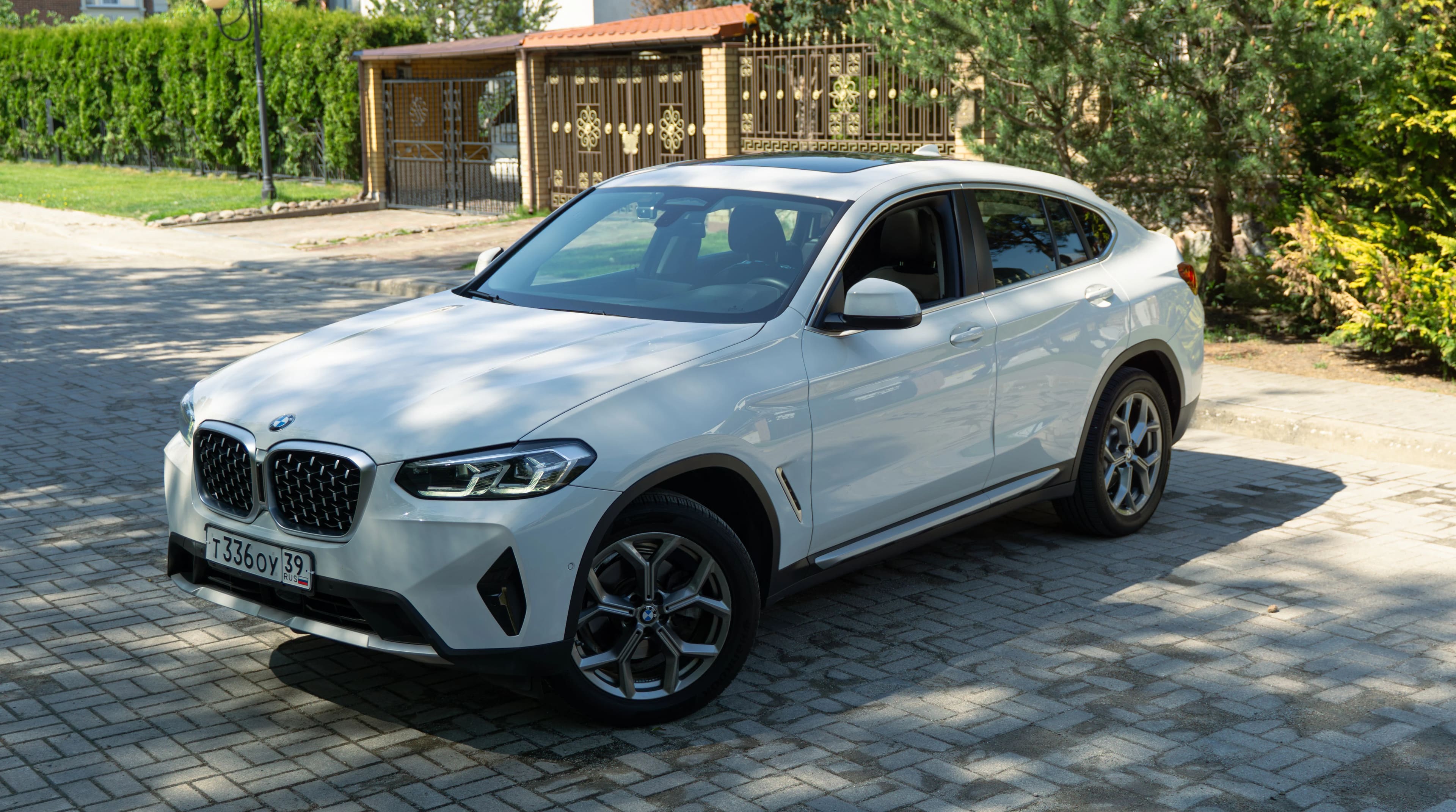 BMW   X4