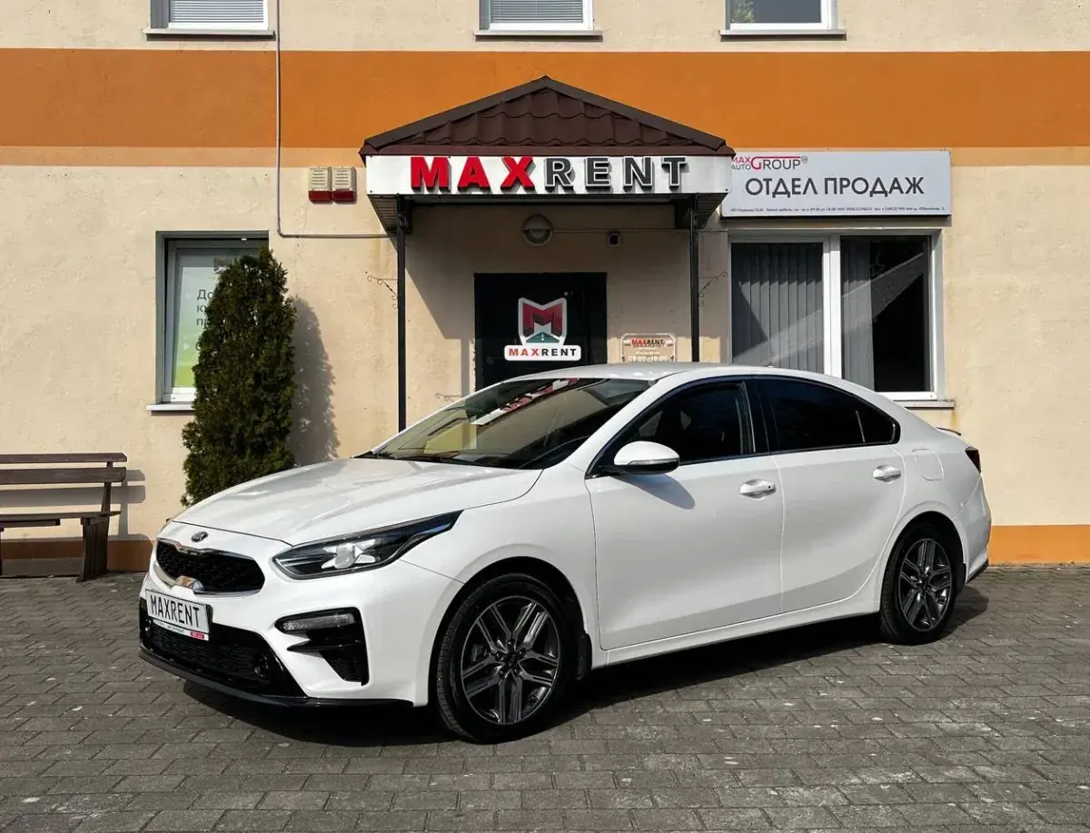 Kia Cerato, 2021 — фотография из автопарка Maxrent
