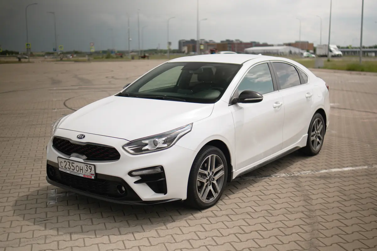 Kia Cerato GT, 2020 — фотография из автопарка Maxrent